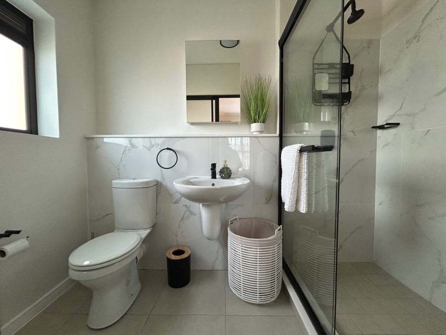To Let 1 Bedroom Property for Rent in Richwood Western Cape
